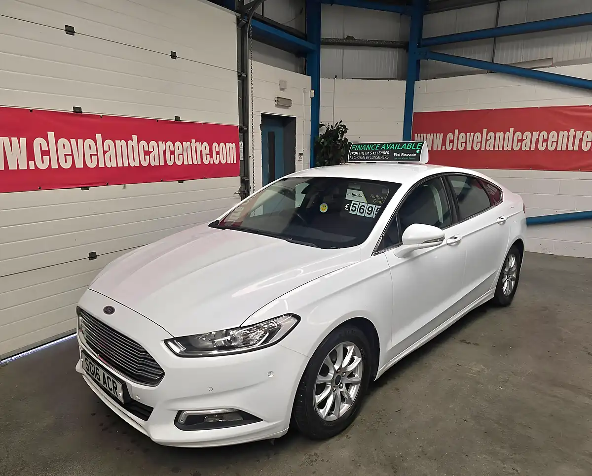 Used 2016 Ford Mondeo Zetec White - Interior and Exterior details 3