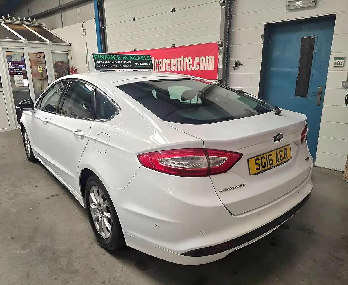 Used 2016 Ford Mondeo Zetec White - Interior and Exterior details 5