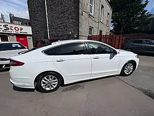 Used 2016 Ford Mondeo Zetec White - Interior and Exterior details 3