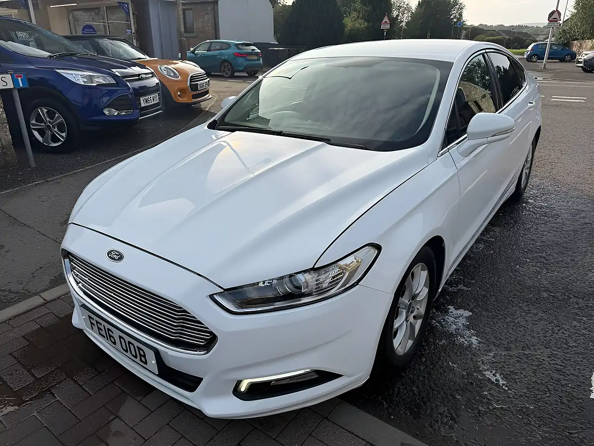 Used 2016 Ford Mondeo Zetec White - Interior and Exterior details 2