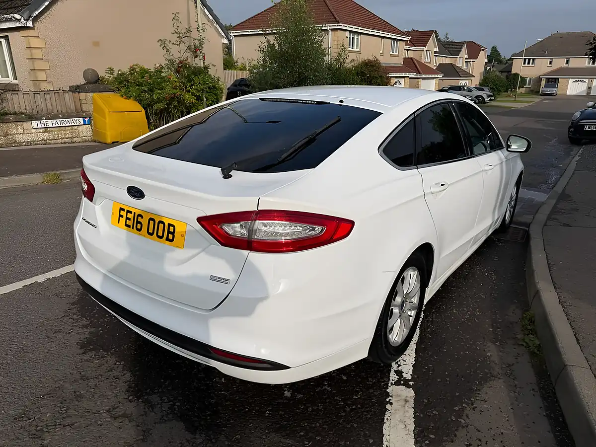 Used 2016 Ford Mondeo Zetec White - Interior and Exterior details 5