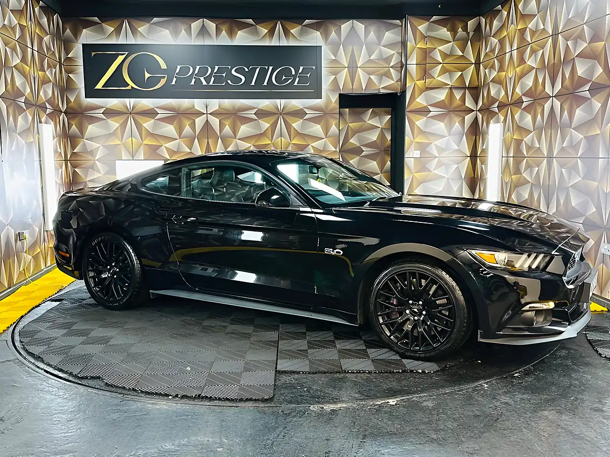 Used 2016 Ford Mustang GT Fastback Black - Front View
