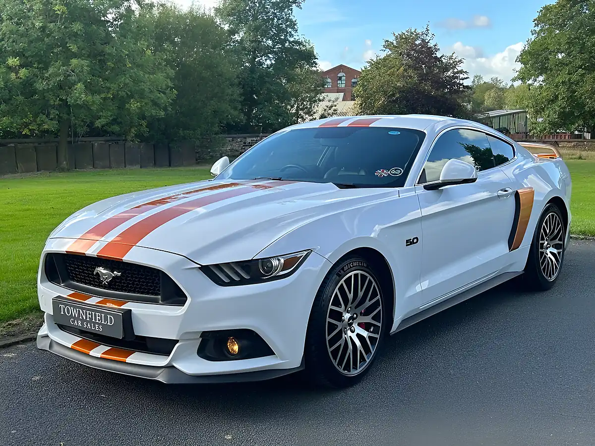 Used 2016 Ford Mustang GT Fastback White - Interior and Exterior details 3