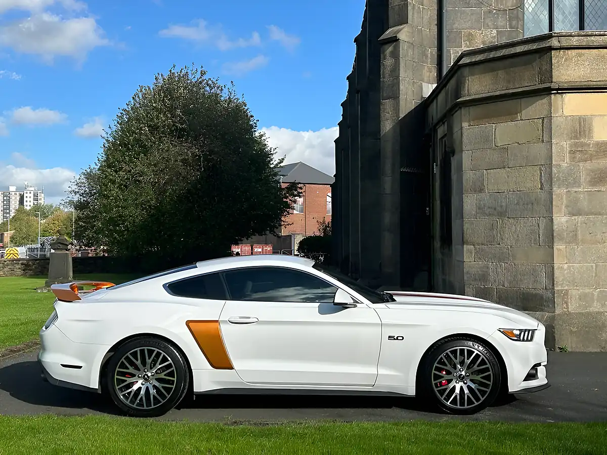 Used 2016 Ford Mustang GT Fastback White - Interior and Exterior details 5