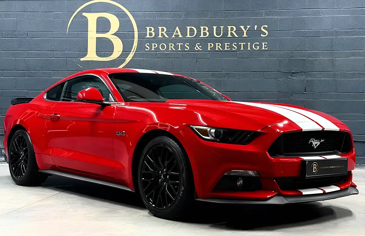 Used 2016 Ford Mustang GT Red - Interior and Exterior details 9