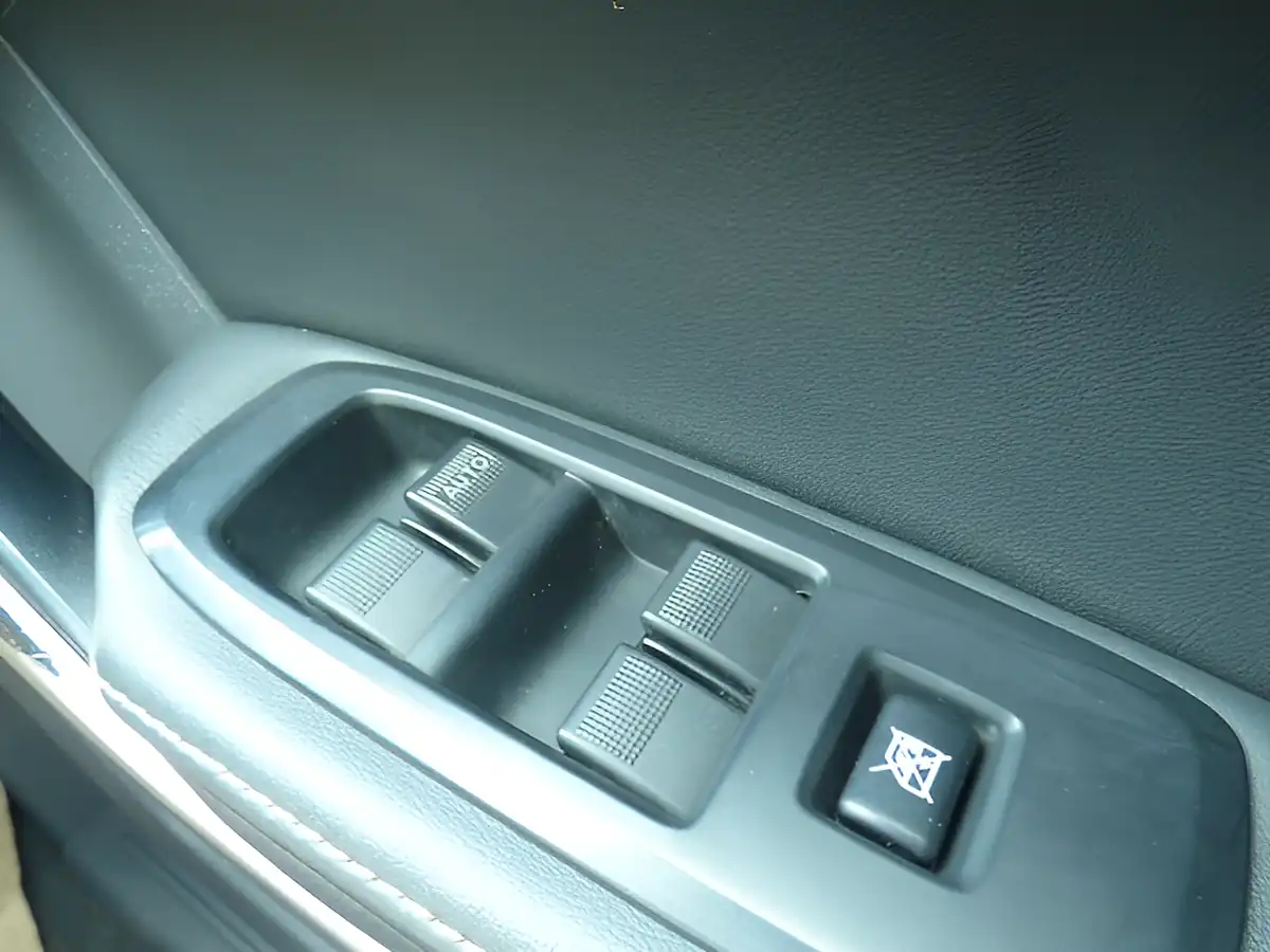 Used 2016 Ford Ranger Limited Silver - Interior and Exterior details 17