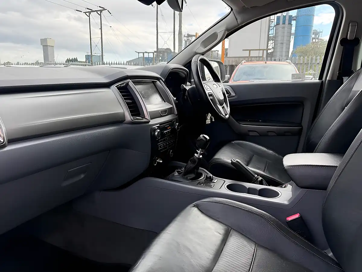 Used 2016 Ford Ranger Limited Silver - Interior and Exterior details 8