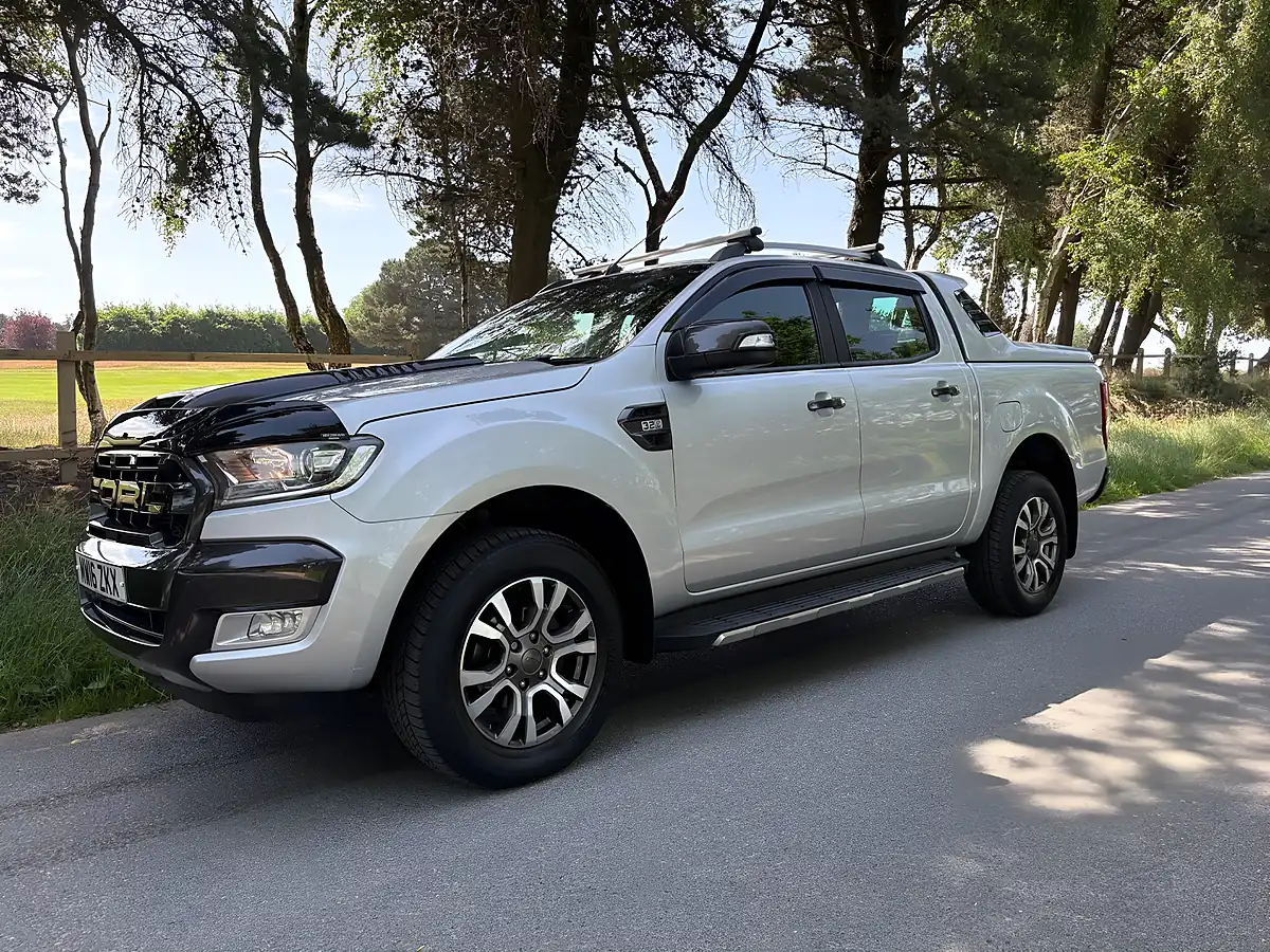 Used 2016 Ford Ranger Wildtrak Silver - Interior and Exterior details 13