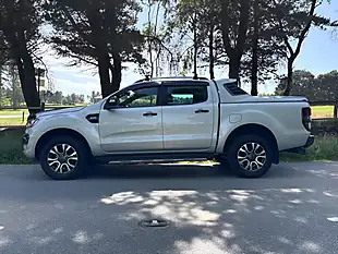 Used 2016 Ford Ranger Wildtrak Silver - Interior and Exterior details 15