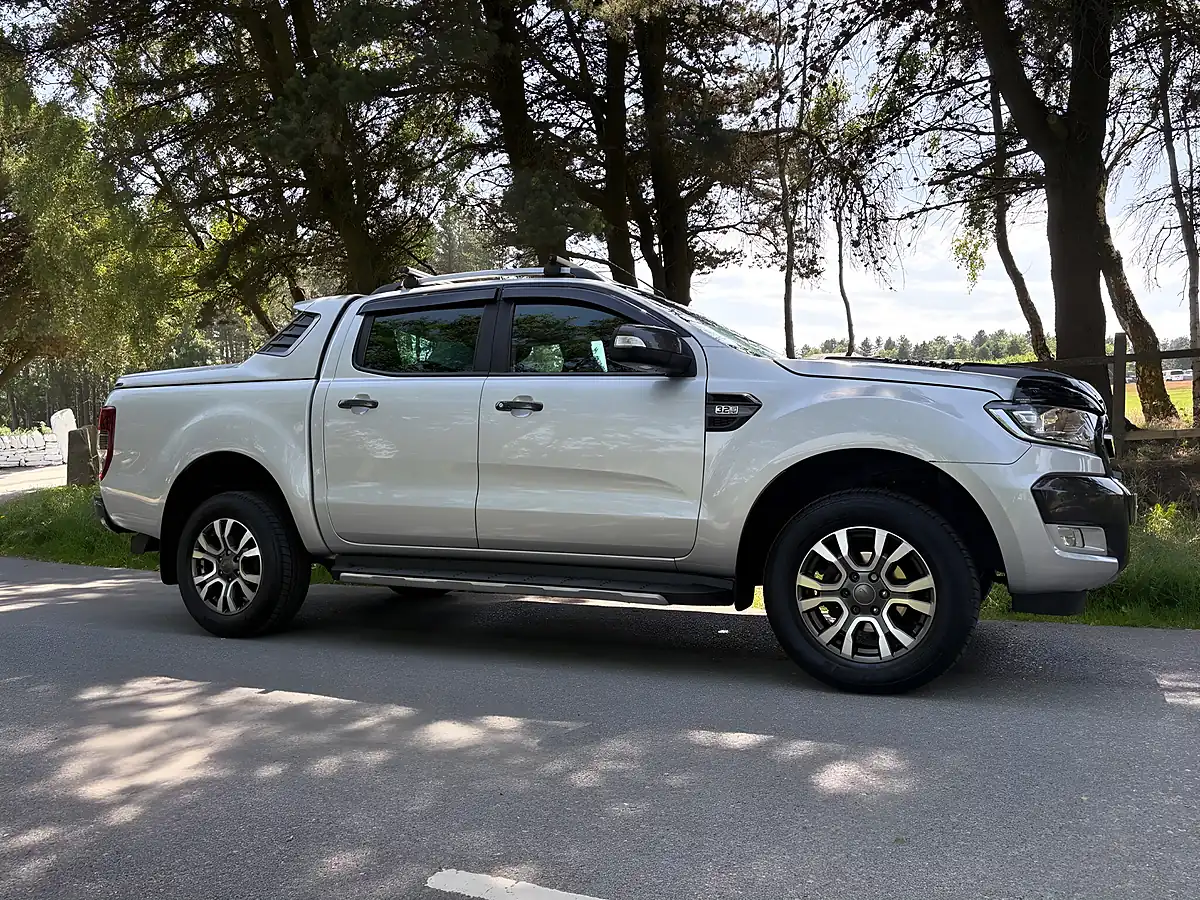 Used 2016 Ford Ranger Wildtrak Silver - Interior and Exterior details 3