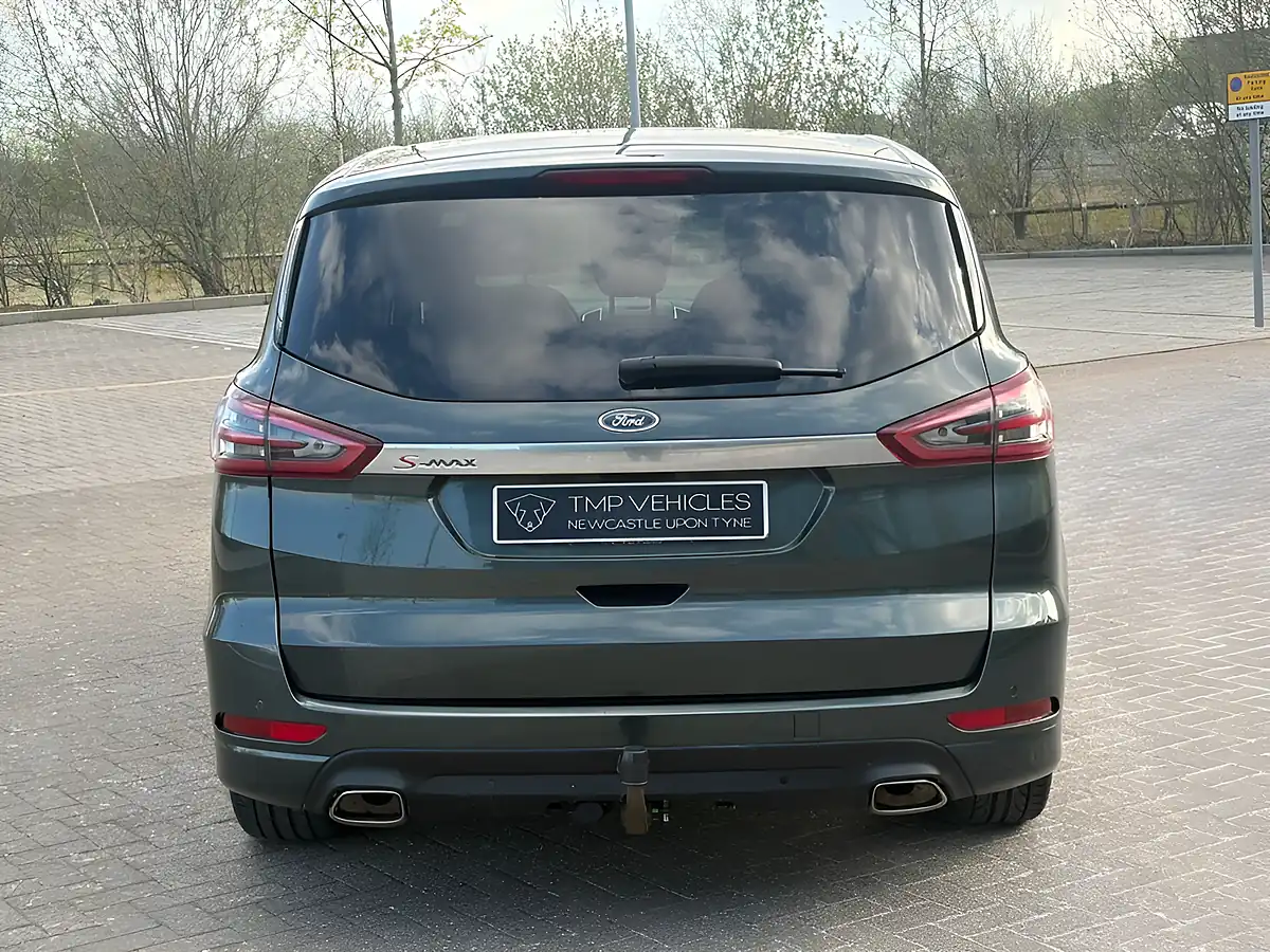 Used 2016 Ford S-Max Green - Interior and Exterior details 5