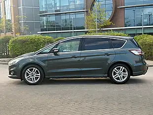 Used 2016 Ford S-Max Green - Interior and Exterior details 8