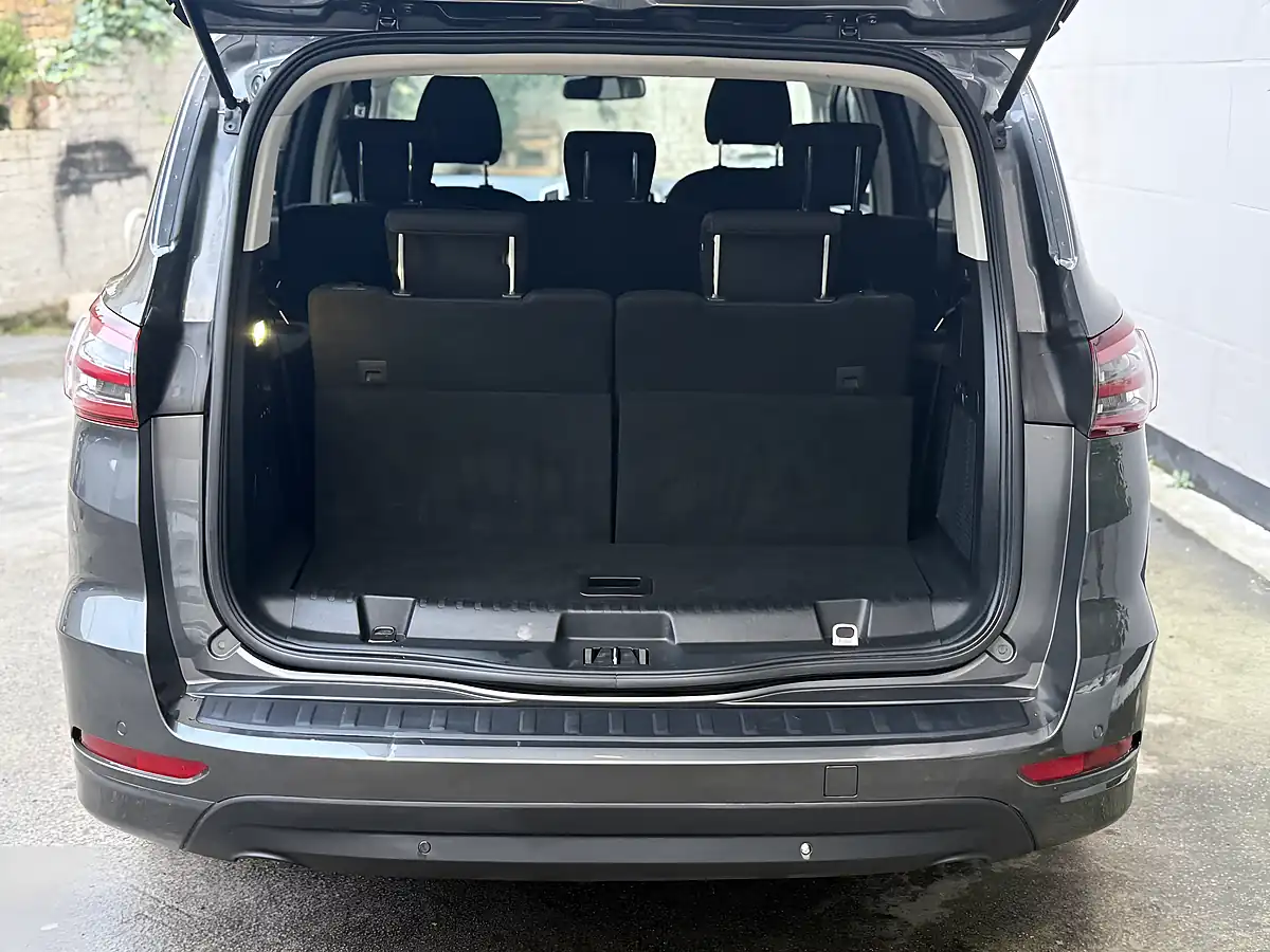Used 2016 Ford S-Max Titanium Grey - Interior and Exterior details 10