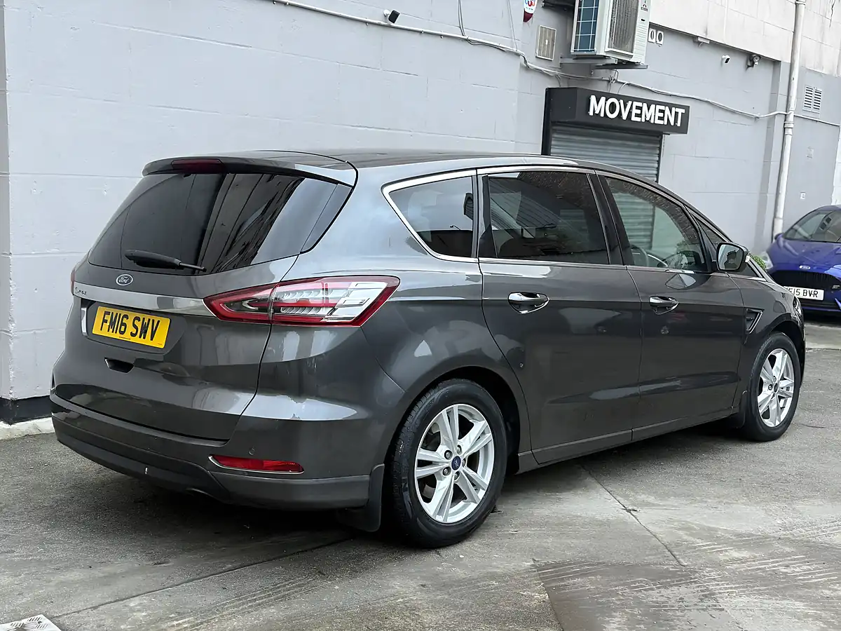 Used 2016 Ford S-Max Titanium Grey - Interior and Exterior details 4