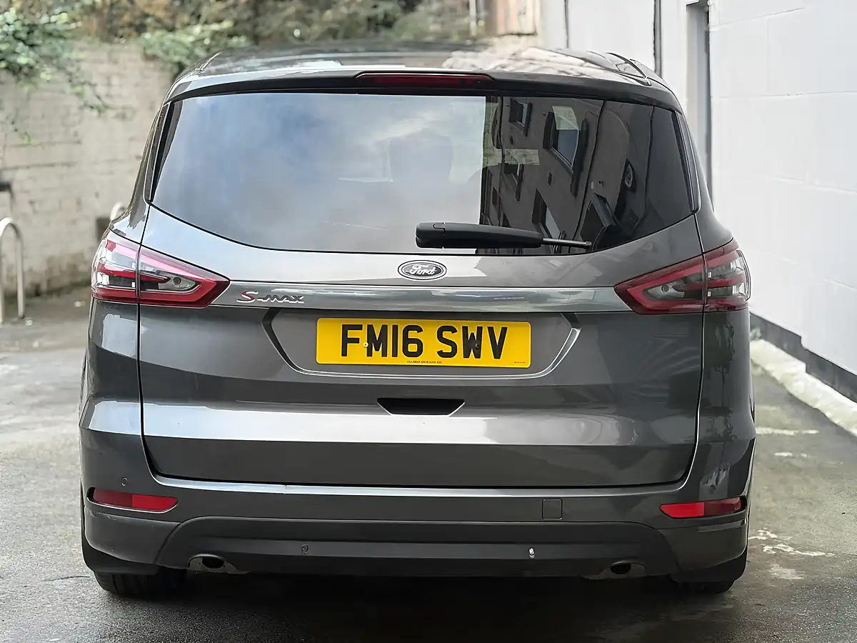 Used 2016 Ford S-Max Titanium Grey - Interior and Exterior details 8