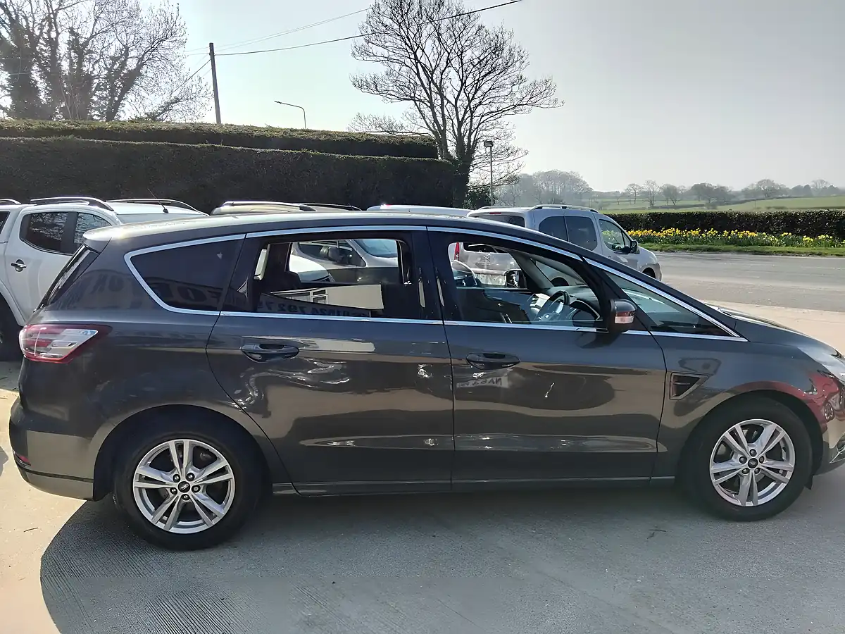 Used 2016 Ford S-Max Titanium Grey - Interior and Exterior details 14