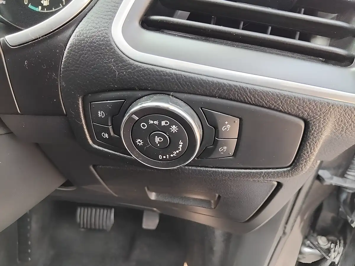 Used 2016 Ford S-Max Titanium Grey - Interior and Exterior details 18