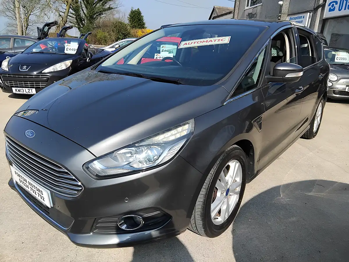 Used 2016 Ford S-Max Titanium Grey - Interior and Exterior details 4
