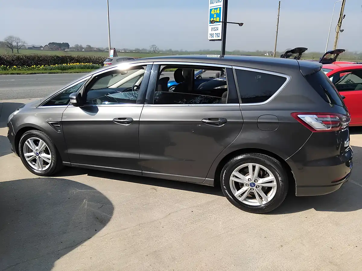 Used 2016 Ford S-Max Titanium Grey - Interior and Exterior details 5