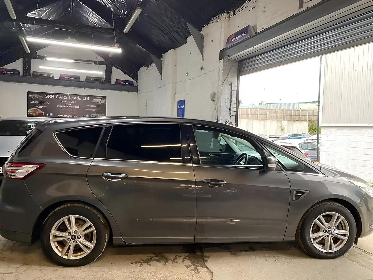 Used 2016 Ford S-Max Titanium Grey - Interior and Exterior details 10