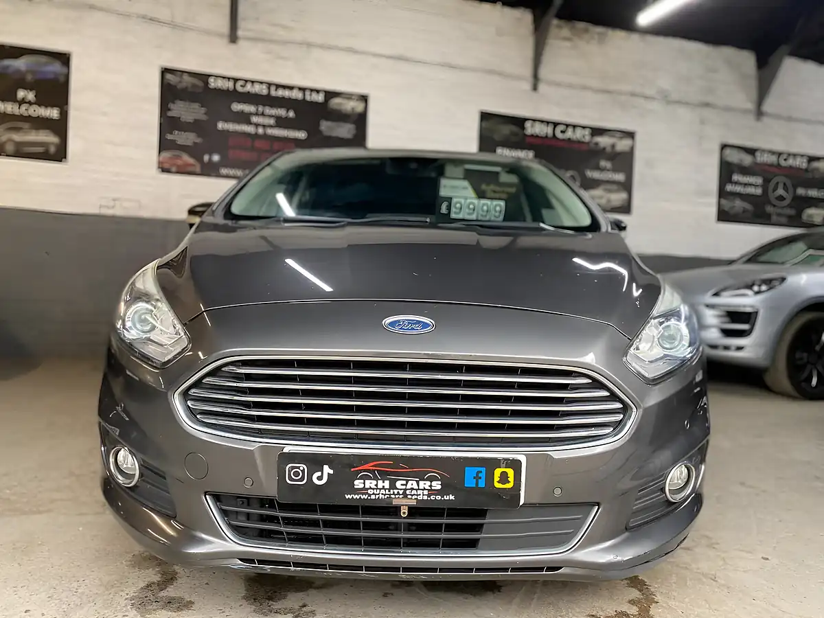 Used 2016 Ford S-Max Titanium Grey - Interior and Exterior details 2