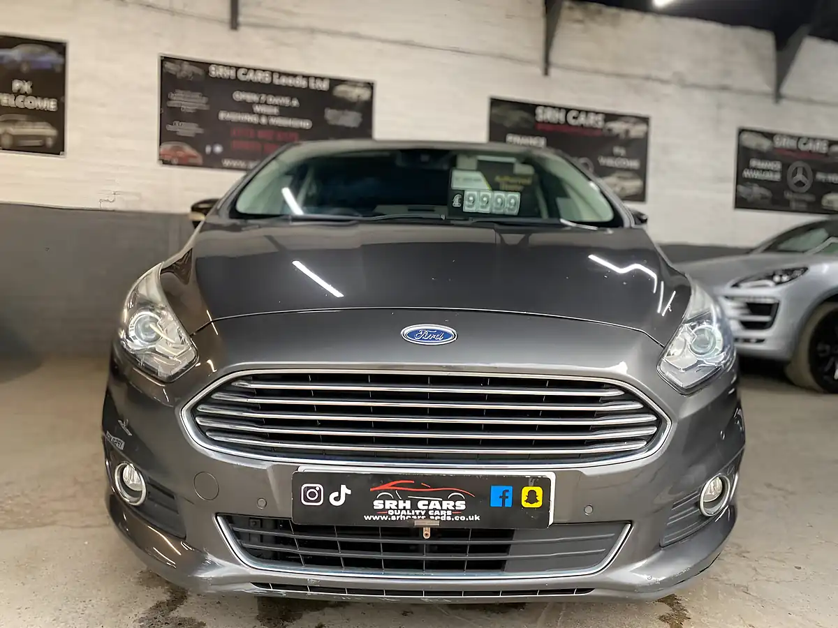 Used 2016 Ford S-Max Titanium Grey - Interior and Exterior details 7