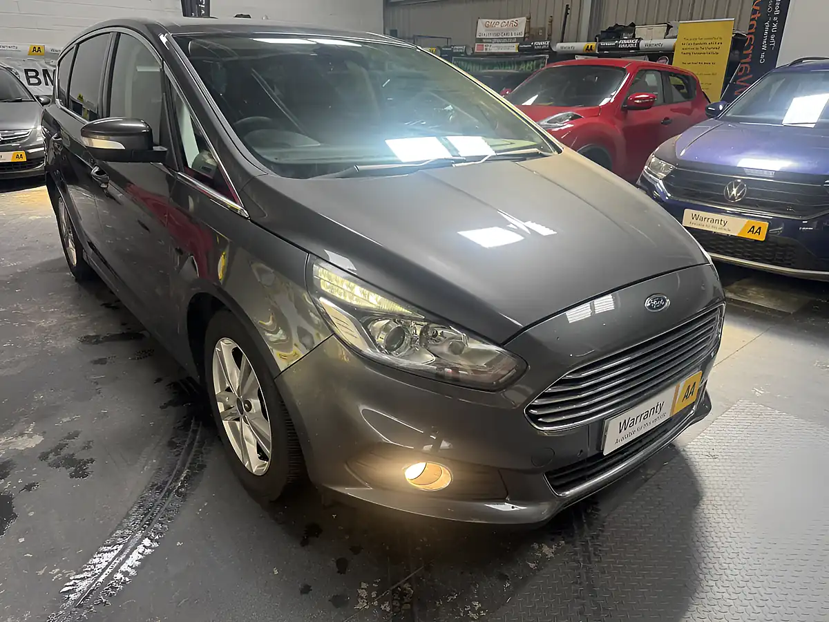 Used 2016 Ford S-Max Titanium Grey Metallic - Front View