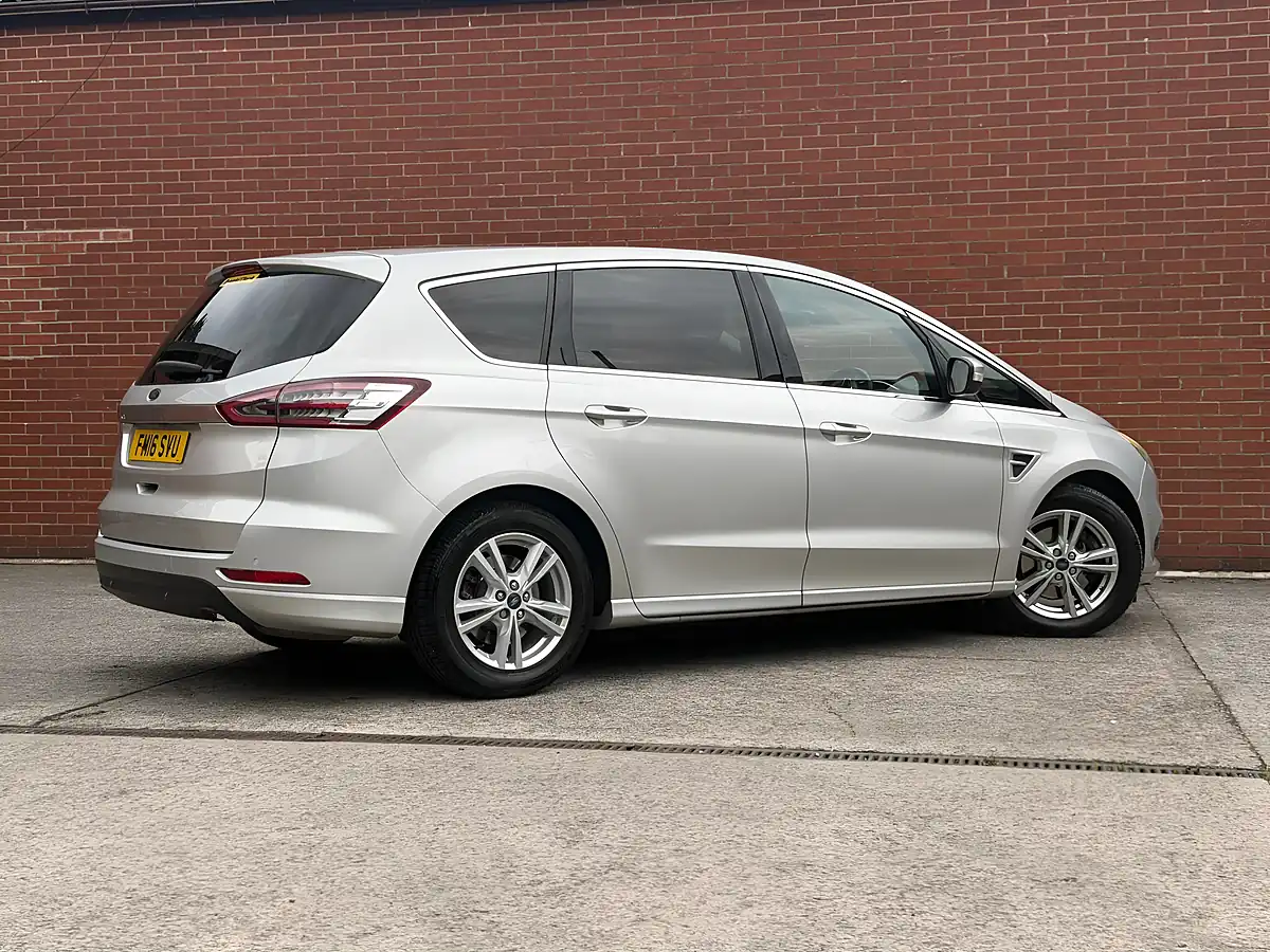 Used 2016 Ford S-Max Titanium Silver - Interior and Exterior details 13