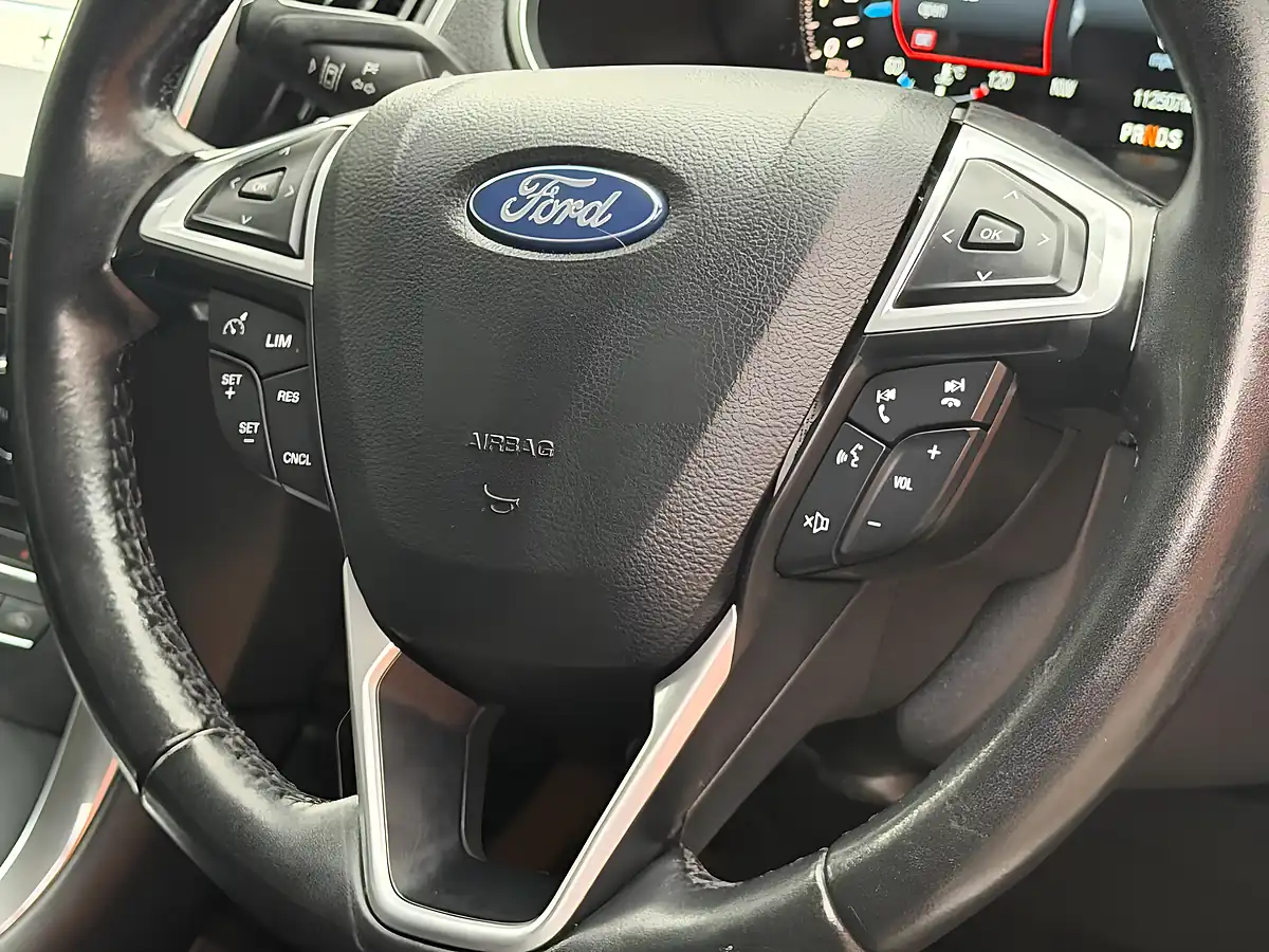 Used 2016 Ford S-Max Titanium Silver - Interior and Exterior details 16