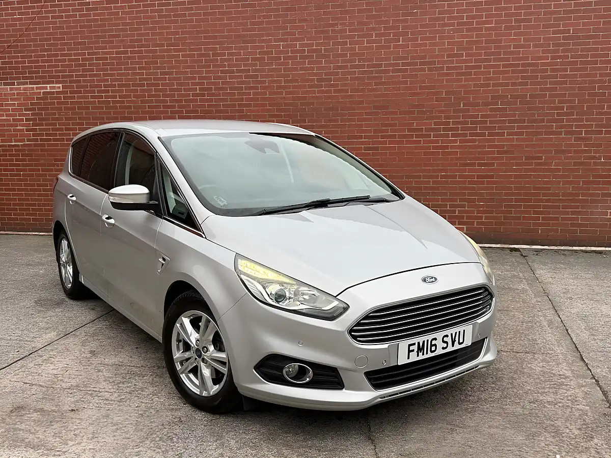 Used 2016 Ford S-Max Titanium Silver - Interior and Exterior details 7