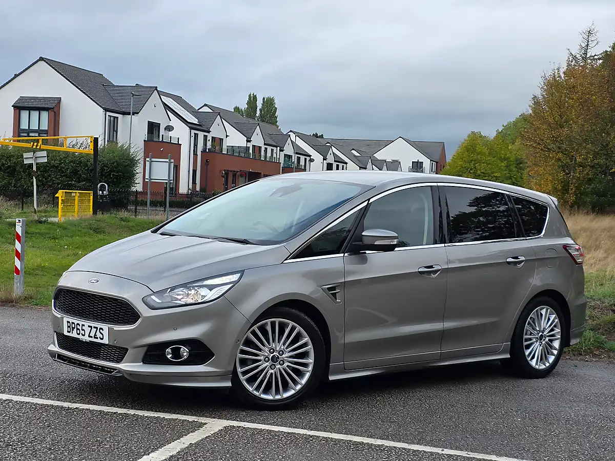 Used 2016 Ford S-Max Titanium Sport Silver - Interior and Exterior details 3