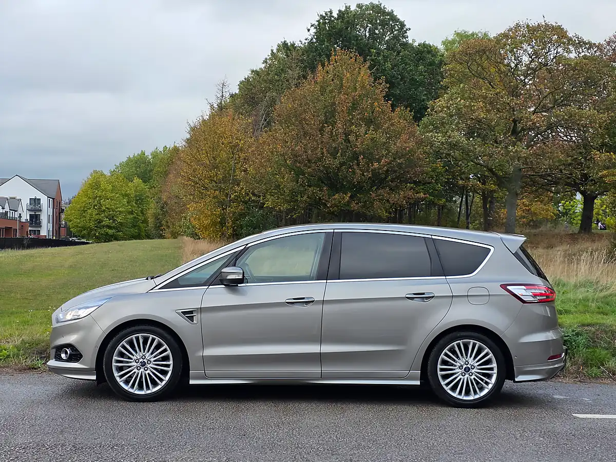 Used 2016 Ford S-Max Titanium Sport Silver - Interior and Exterior details 4