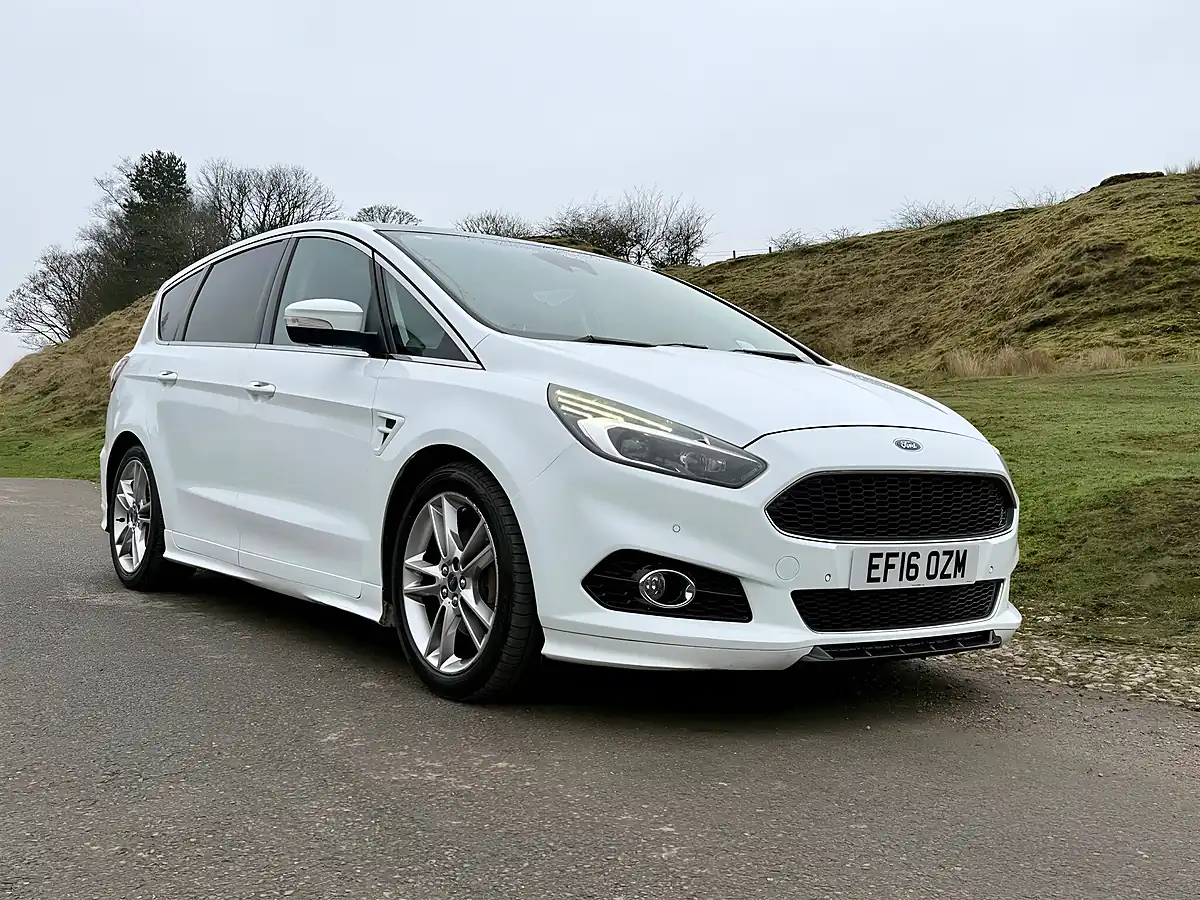 Used 2016 Ford S-Max Titanium Sport White - Interior and Exterior details 10