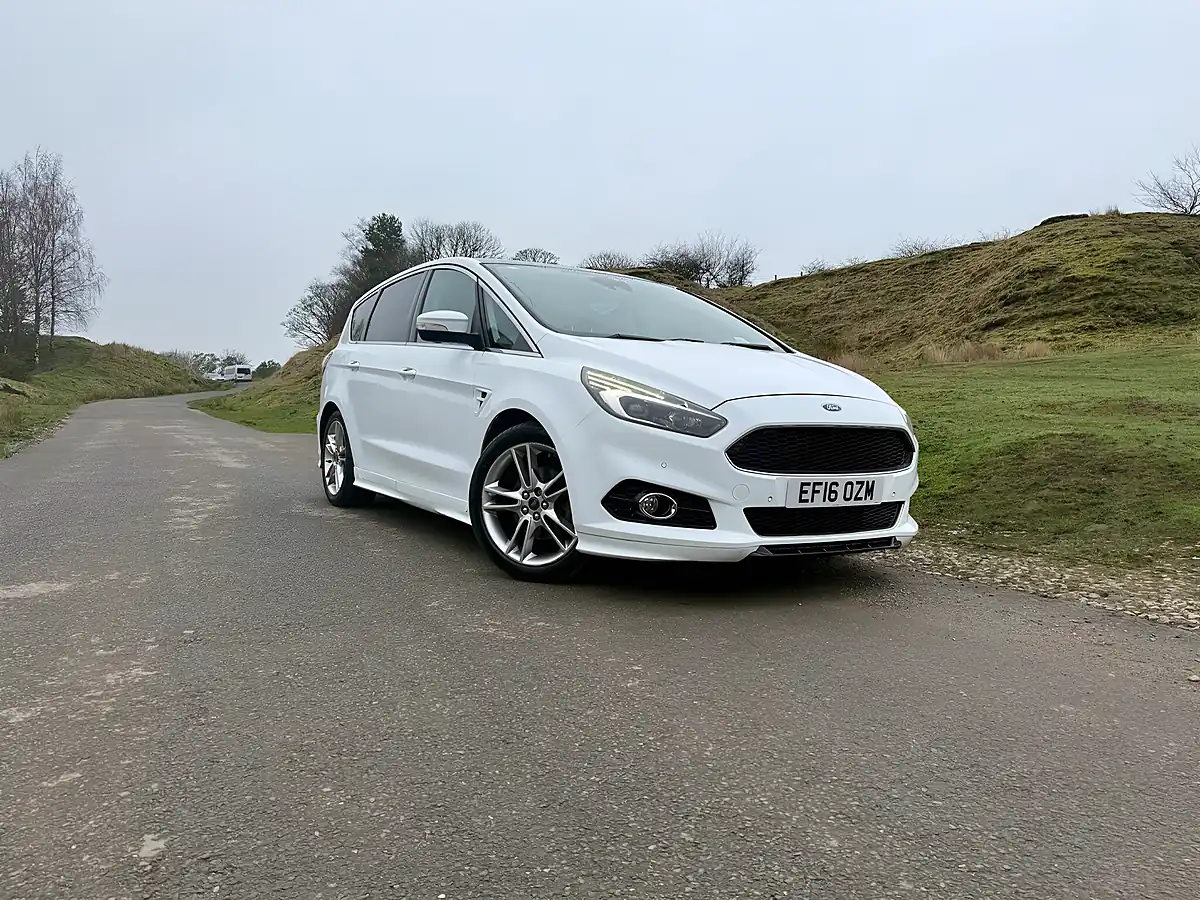 Used 2016 Ford S-Max Titanium Sport White - Interior and Exterior details 11