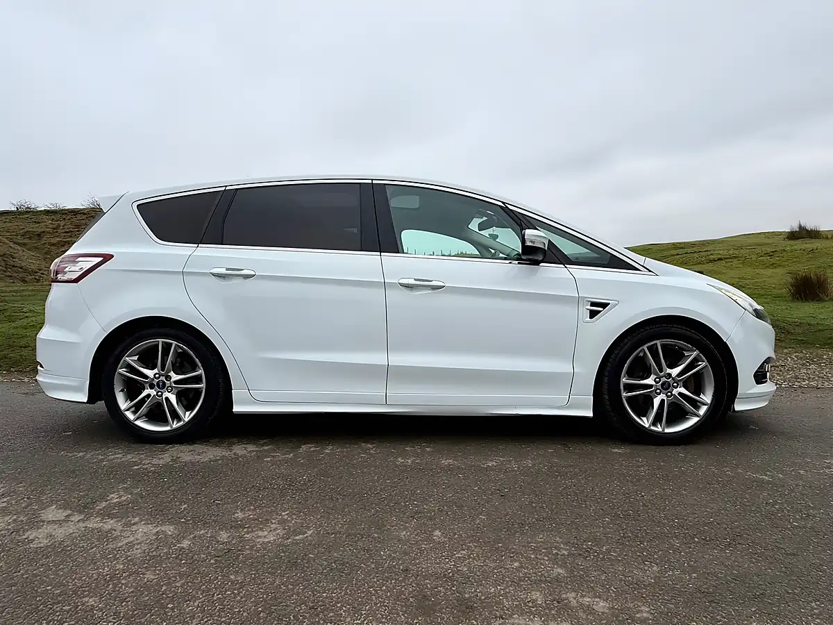 Used 2016 Ford S-Max Titanium Sport White - Interior and Exterior details 14