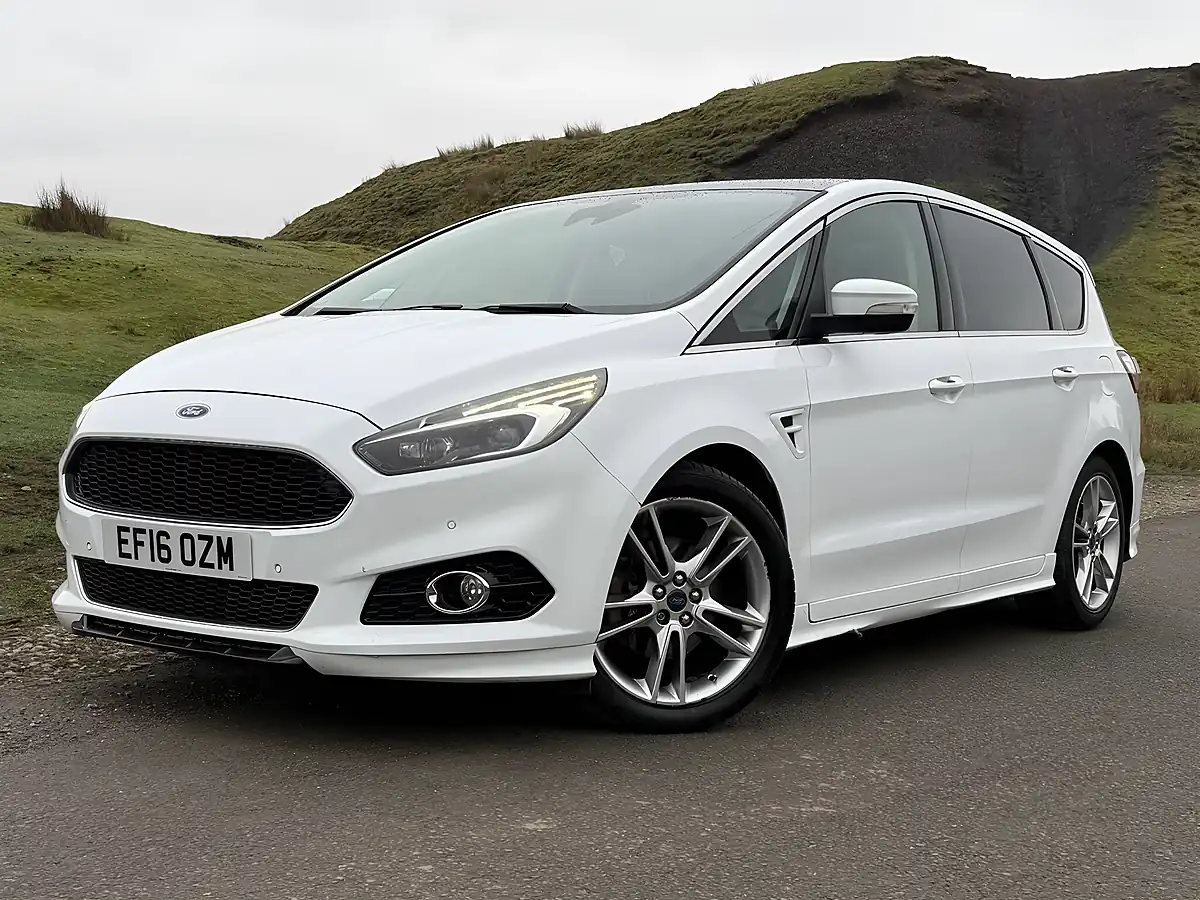 Used 2016 Ford S-Max Titanium Sport White - Interior and Exterior details 4