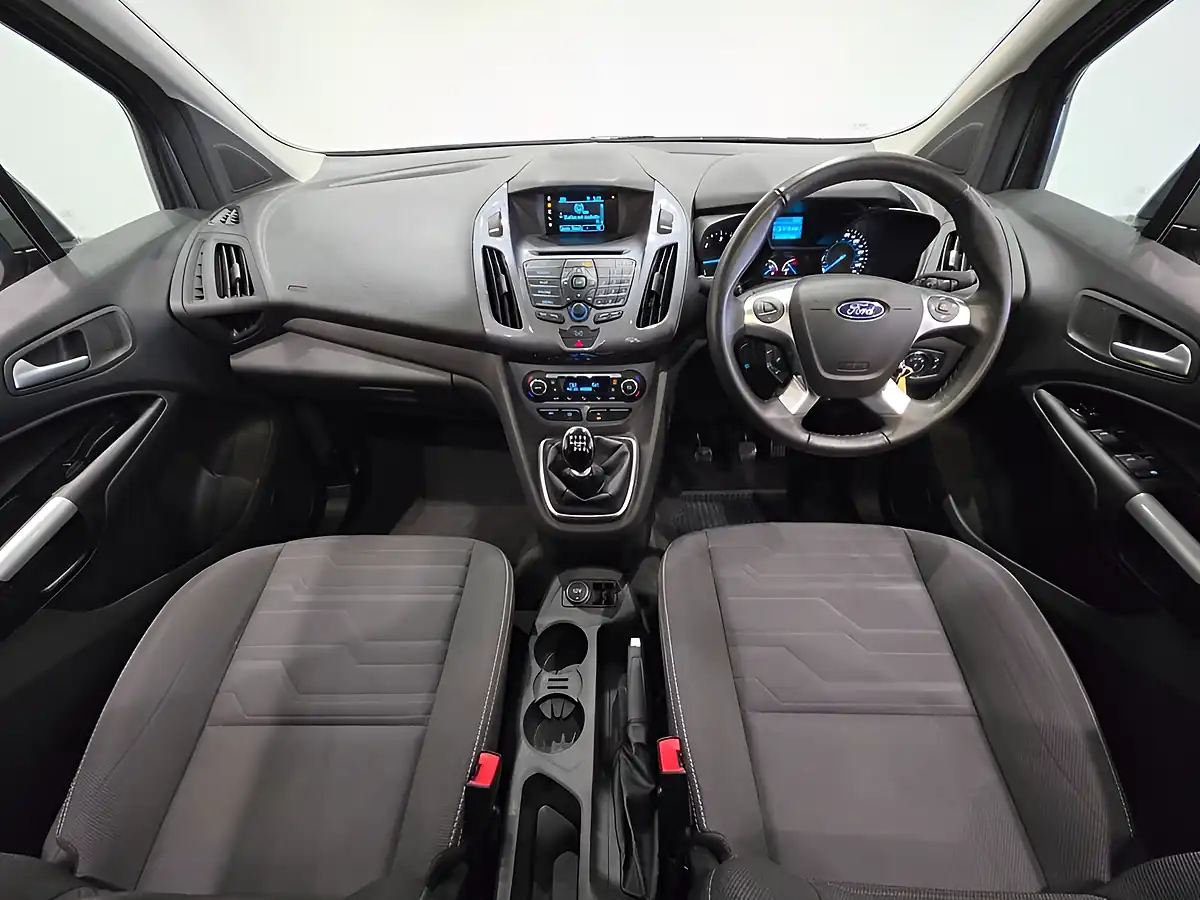 Used 2016 Ford Tourneo Connect Titanium Grey - Interior and Exterior details 10