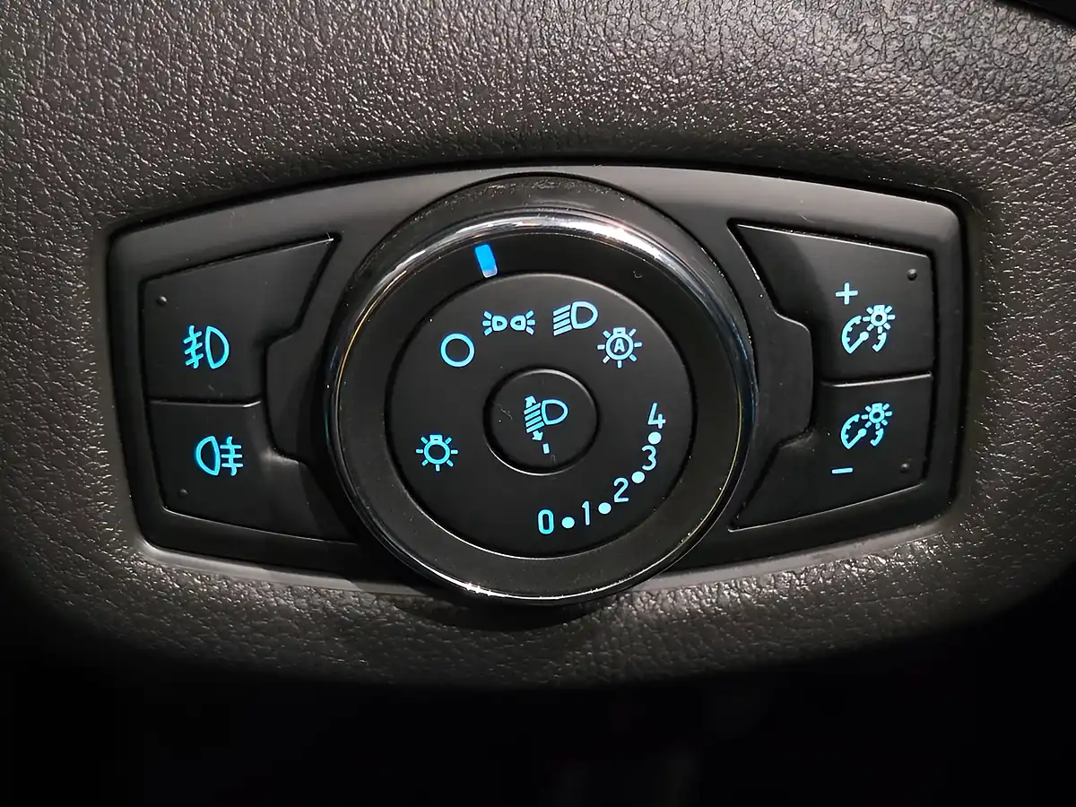 Used 2016 Ford Tourneo Connect Titanium Grey - Interior and Exterior details 11