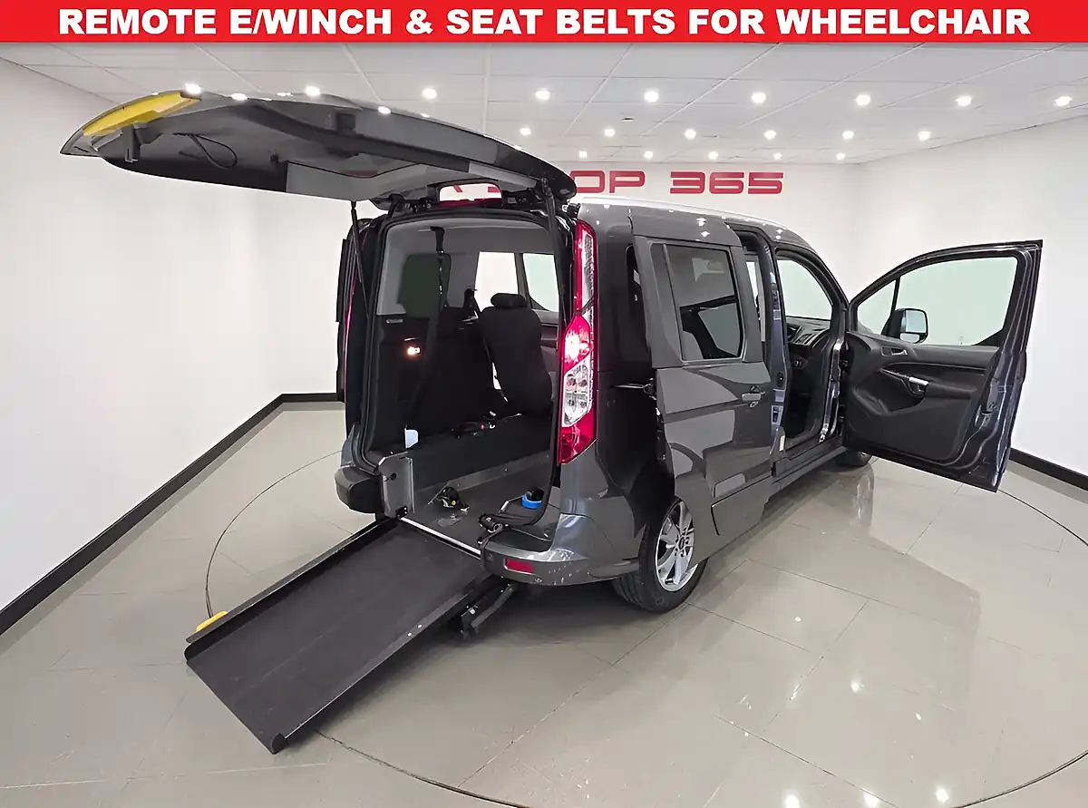 Used 2016 Ford Tourneo Connect Titanium Grey - Interior and Exterior details 2