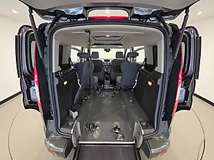 Used 2016 Ford Tourneo Connect Titanium Grey - Interior and Exterior details 4