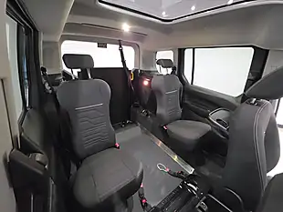 Used 2016 Ford Tourneo Connect Titanium Grey - Interior and Exterior details 8