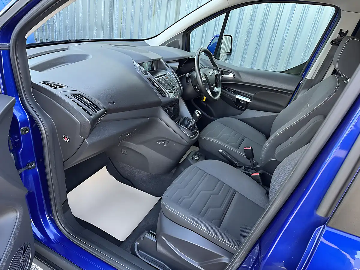 Used 2016 Ford Tourneo Connect Titanium Wheel Chair Access Blue - Interior and Exterior details 10
