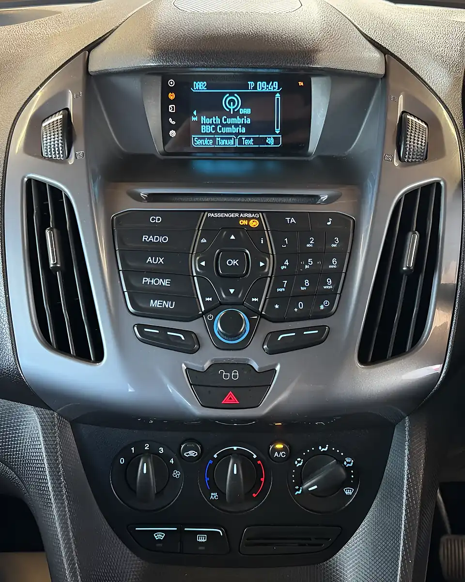 Used 2016 Ford Tourneo Connect Titanium Wheel Chair Access Blue - Interior and Exterior details 16