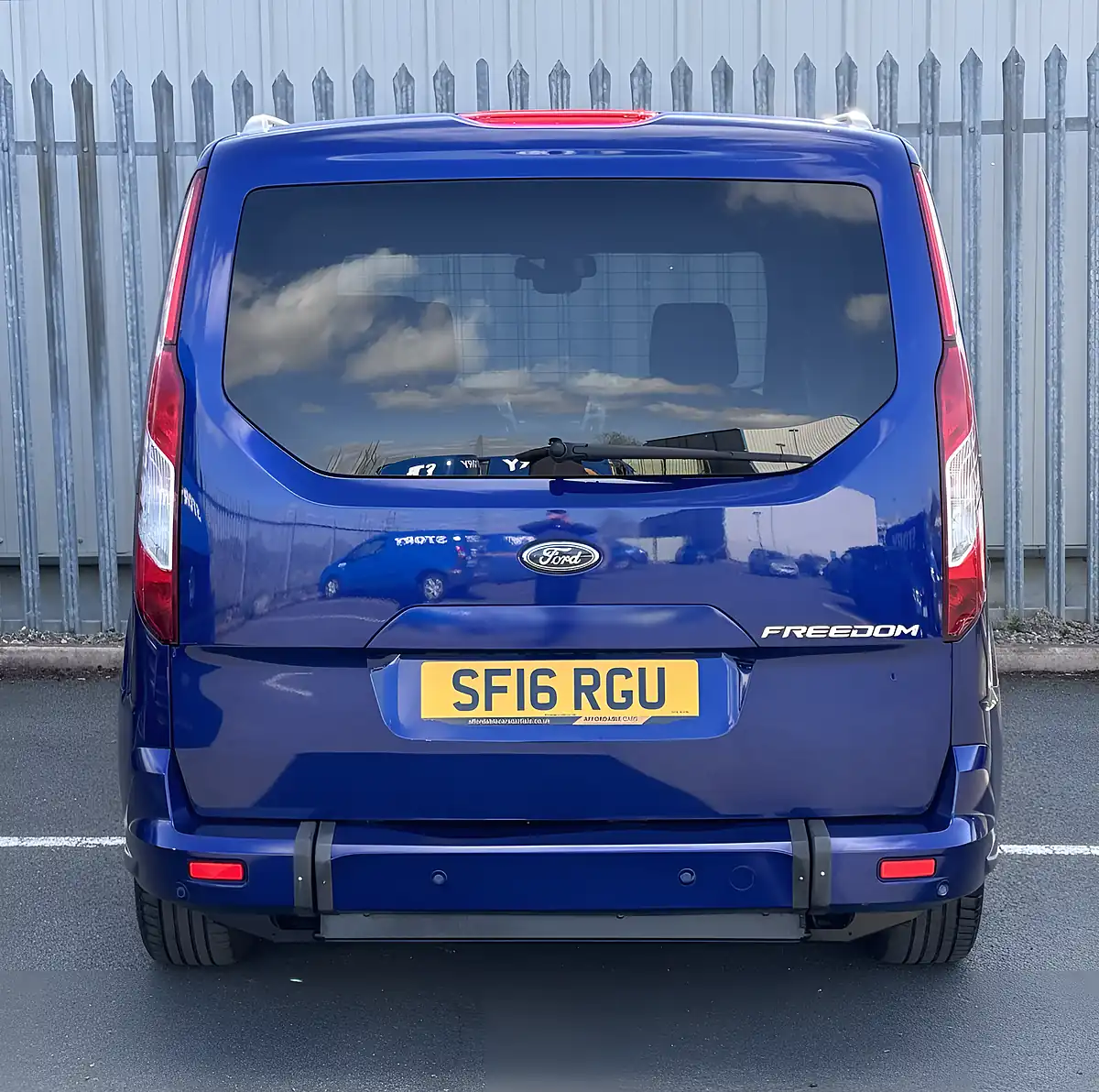 Used 2016 Ford Tourneo Connect Titanium Wheel Chair Access Blue - Interior and Exterior details 6