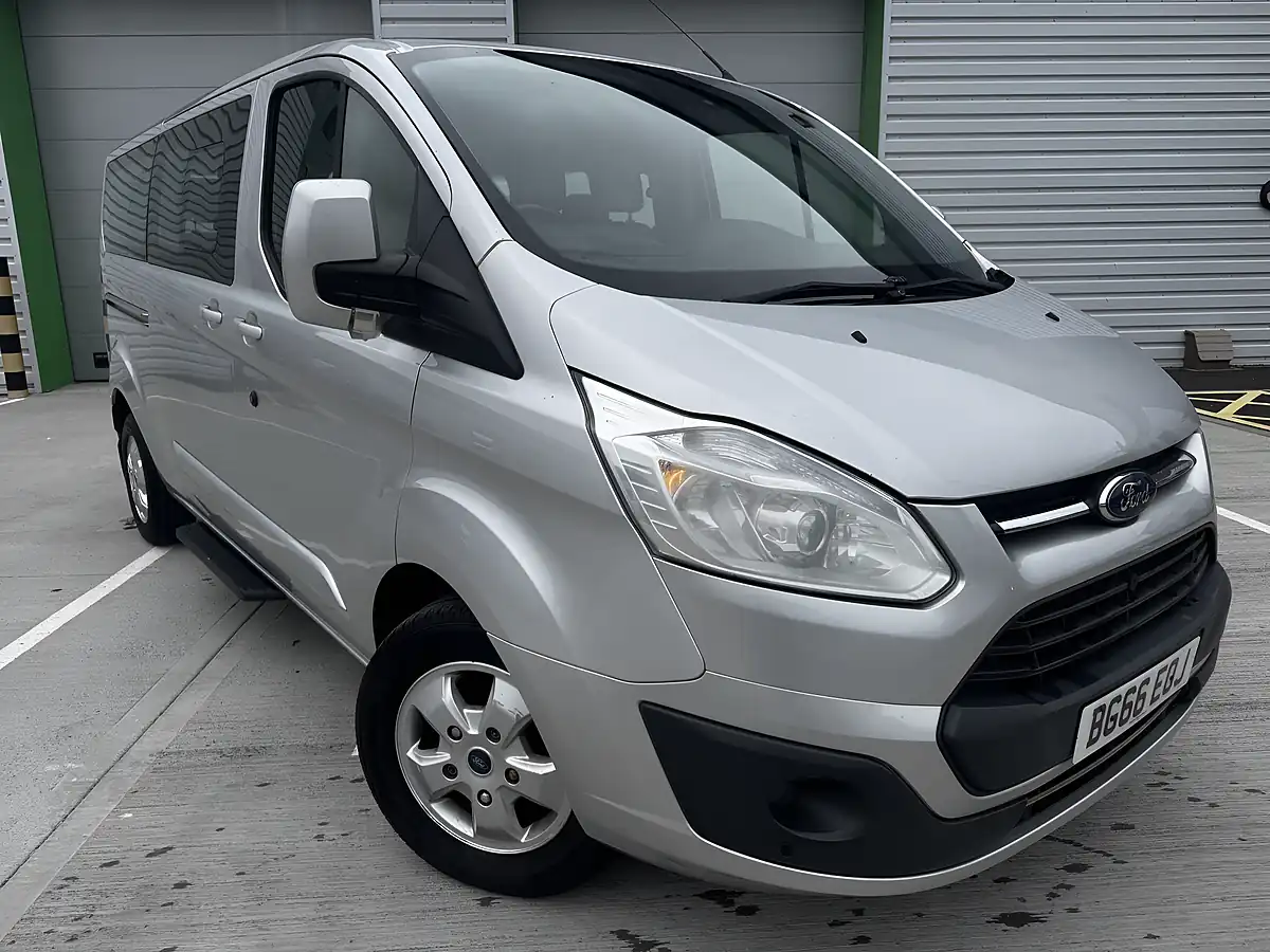 Used 2016 Ford Tourneo Custom Titanium Silver - Interior and Exterior details 2