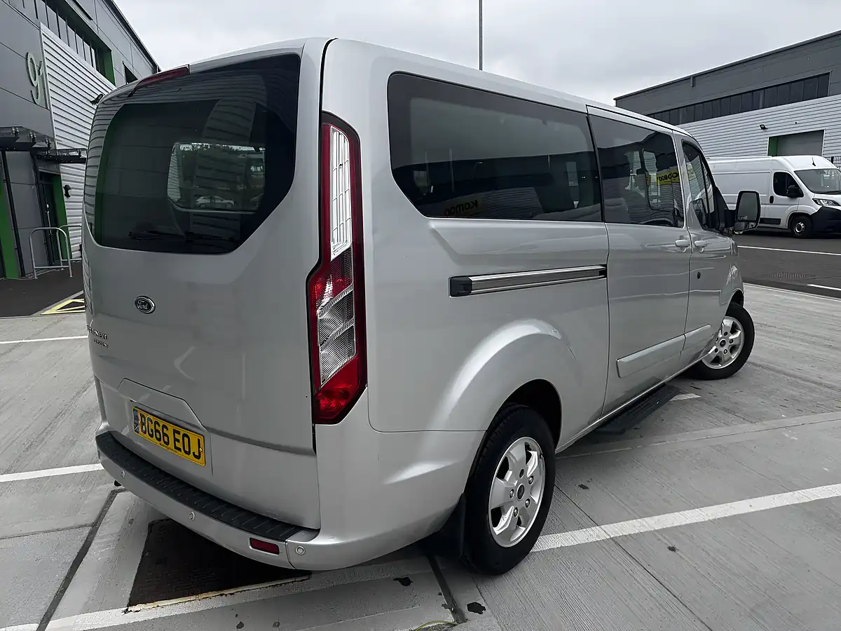 Used 2016 Ford Tourneo Custom Titanium Silver - Interior and Exterior details 5