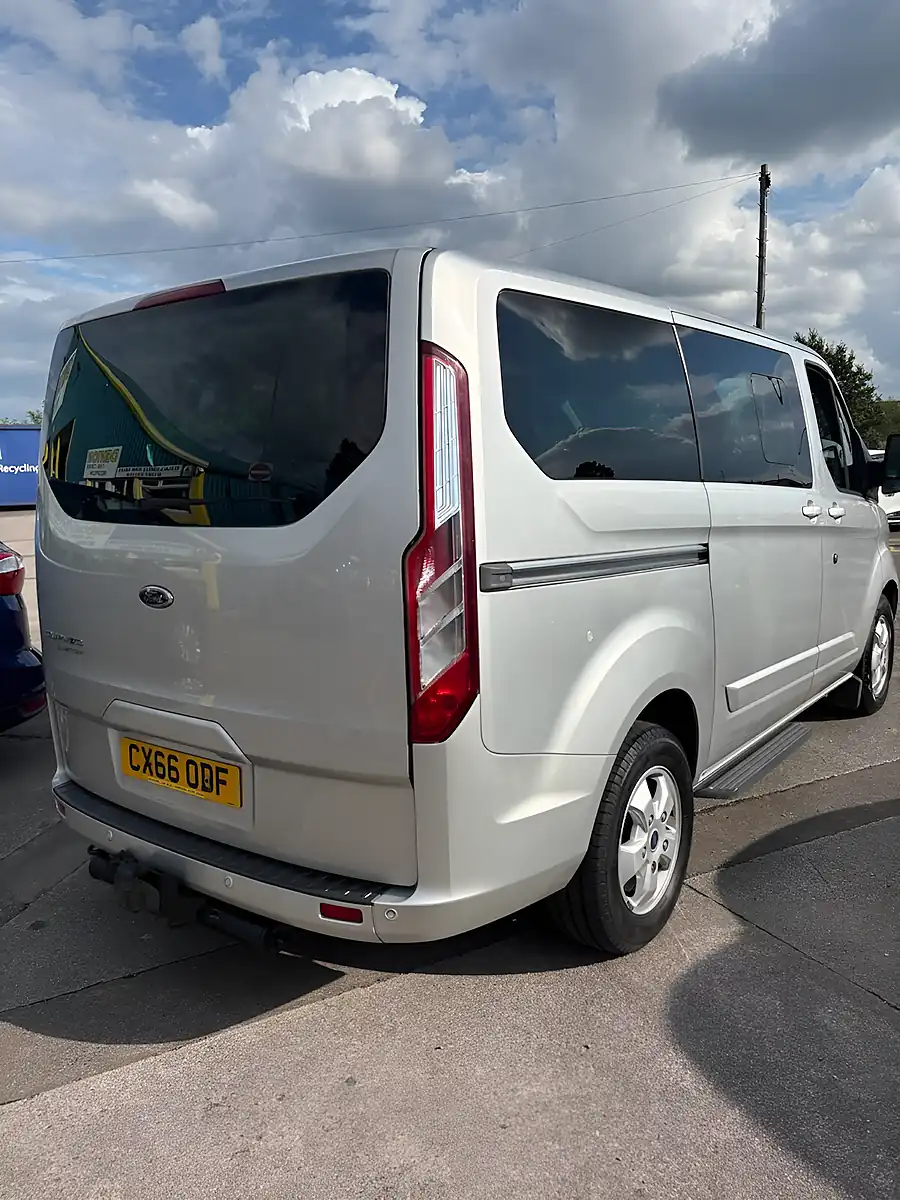 Used 2016 Ford Tourneo Custom Titanium Silver - Interior and Exterior details 4