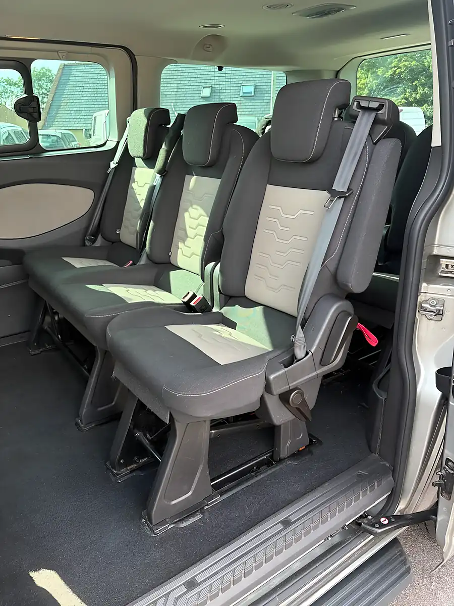 Used 2016 Ford Tourneo Custom Titanium Silver - Interior and Exterior details 6