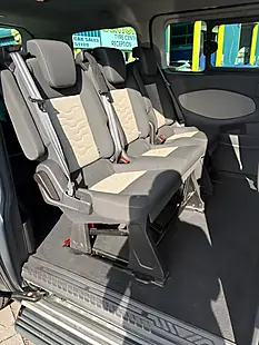 Used 2016 Ford Tourneo Custom Titanium Silver - Interior and Exterior details 9