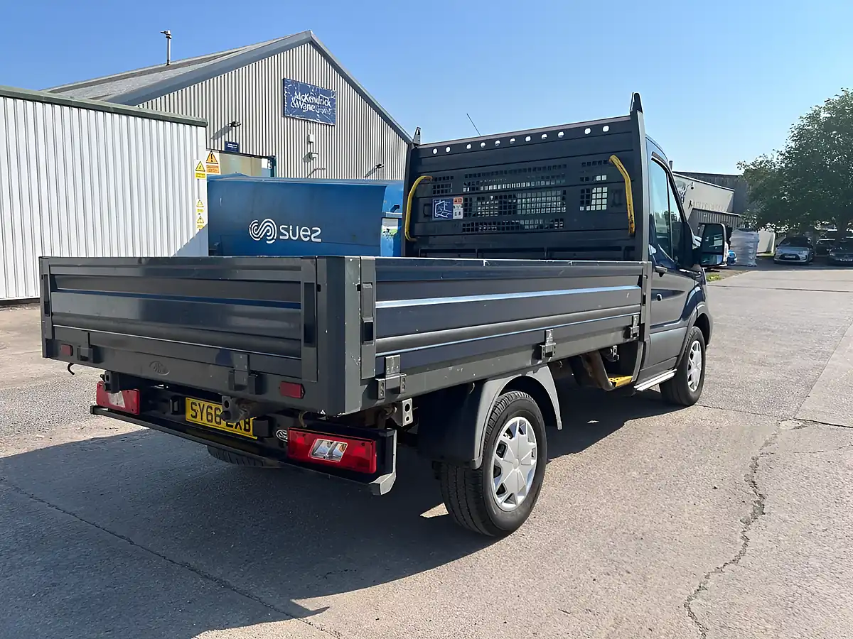 Used 2016 Ford Transit 310 Dropside Blue - Interior and Exterior details 7